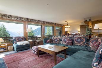 Three bedroom apartment close to Medran